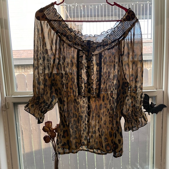 Women’s Y2K animal print sheer top - Picture 5 of 17